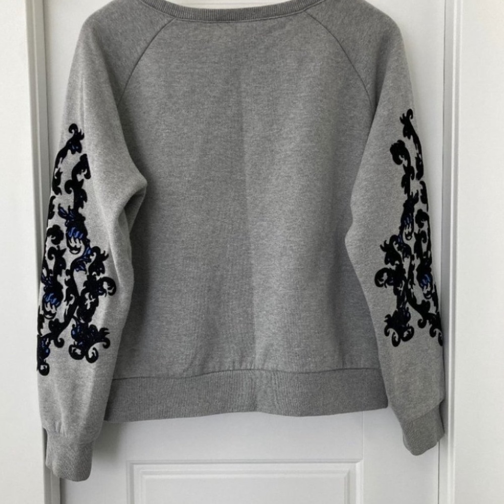 Philosophy Gray Crewneck Pullover Sweatshirt Velvet Embellished Sleeve SZ L